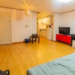 Hongdae Wide 1 Room