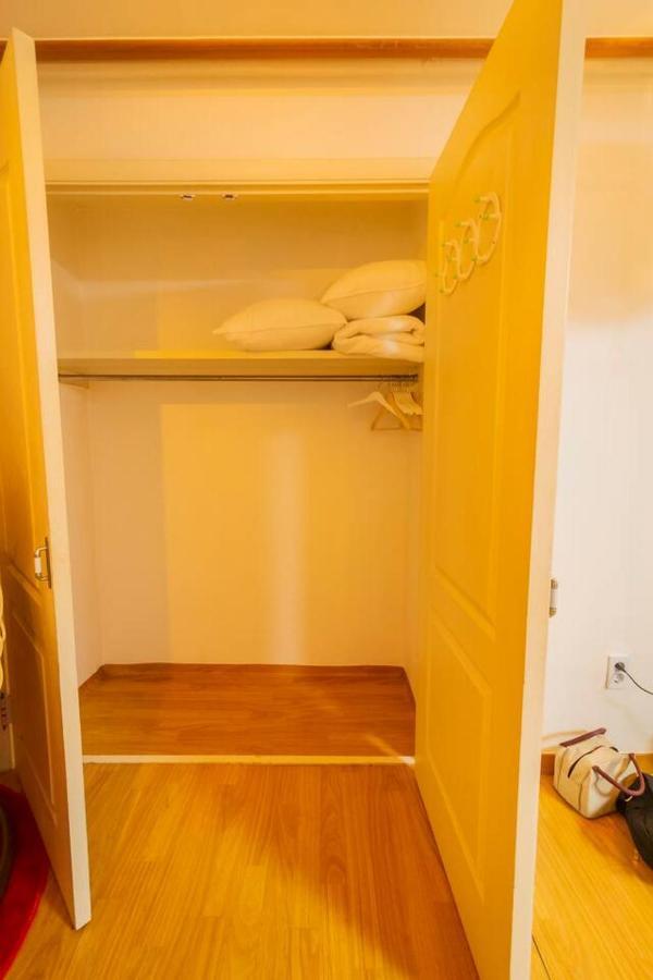 Apartment Hongdae Wide 1