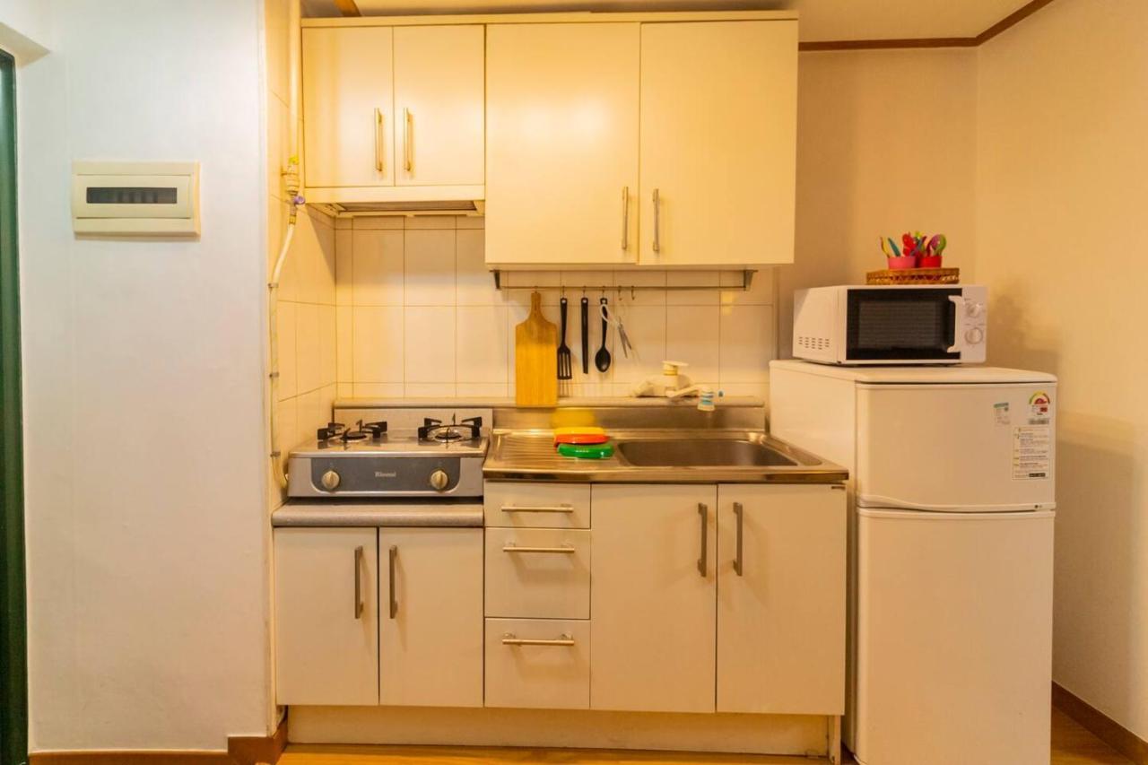 Apartment Hongdae Wide 1 *